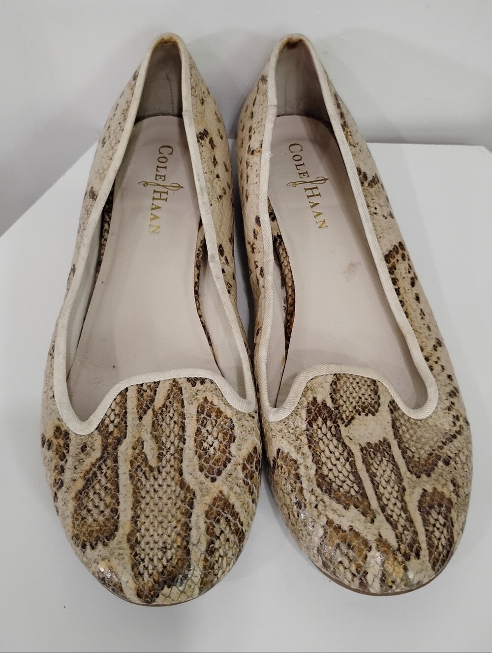 COLE HAAN REPTILE FLATS